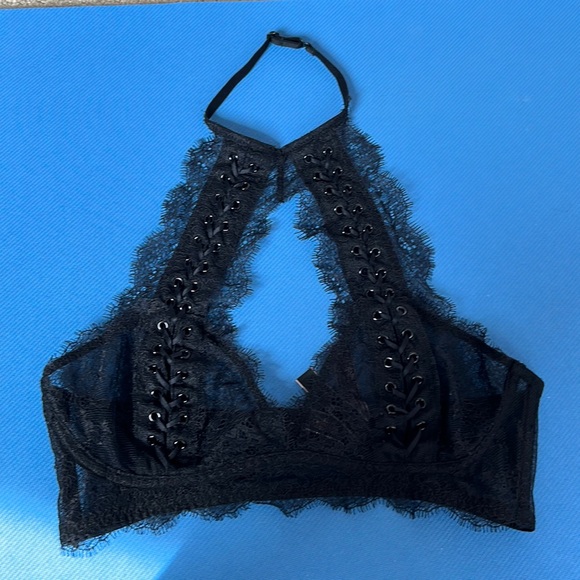 Victoria’s Secret Bralette - Picture 1 of 4